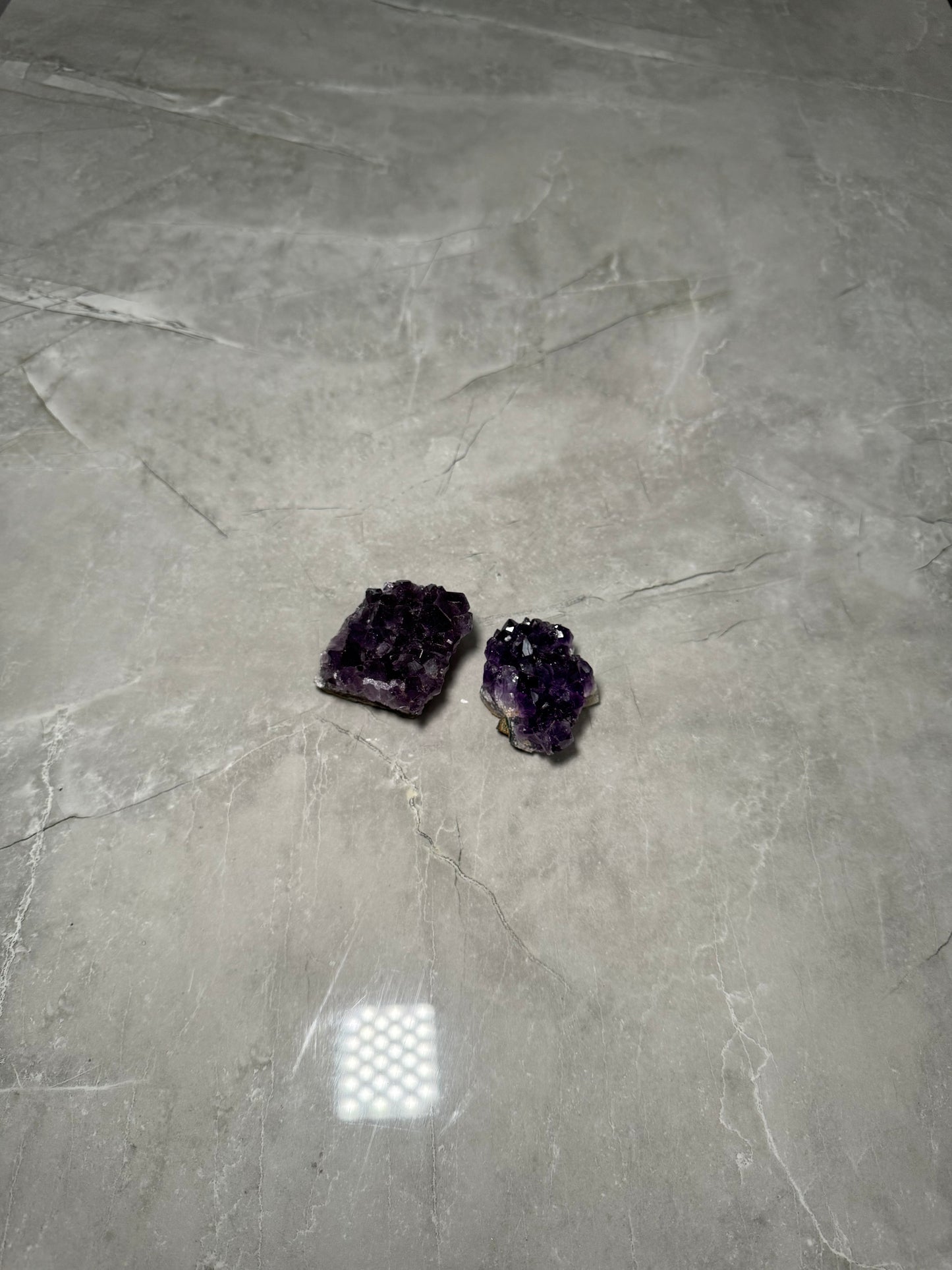 SMALL AMETHYST PIECES